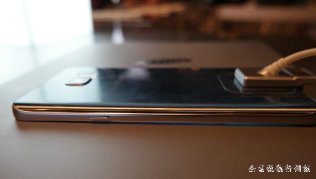Samsung Note 5 back